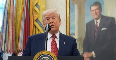 トランプ「我々はナ○スに5月8日に勝った。だからWWⅡの戦勝記念日を5月8日とする。」